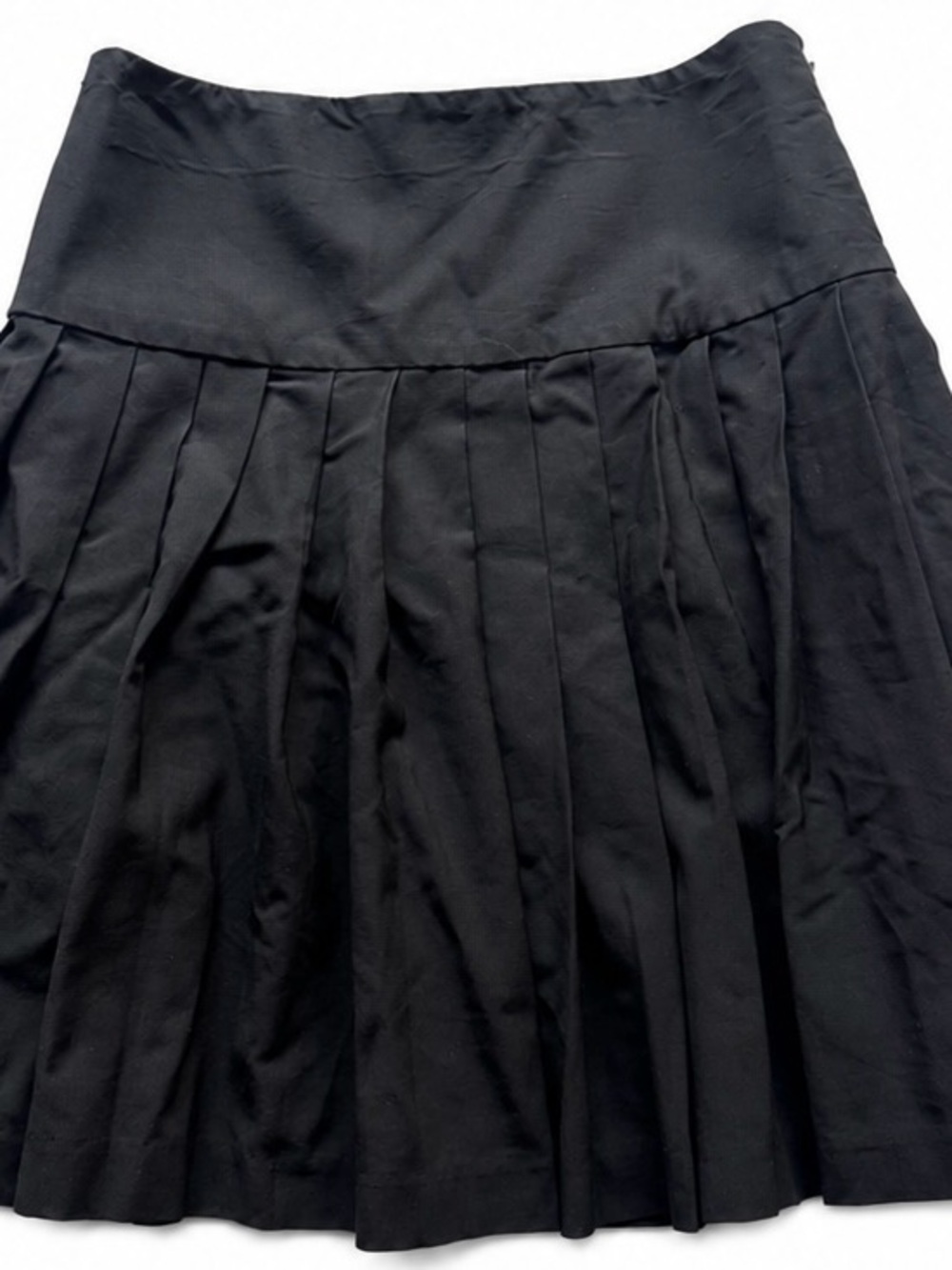 Theory black pleated skirt